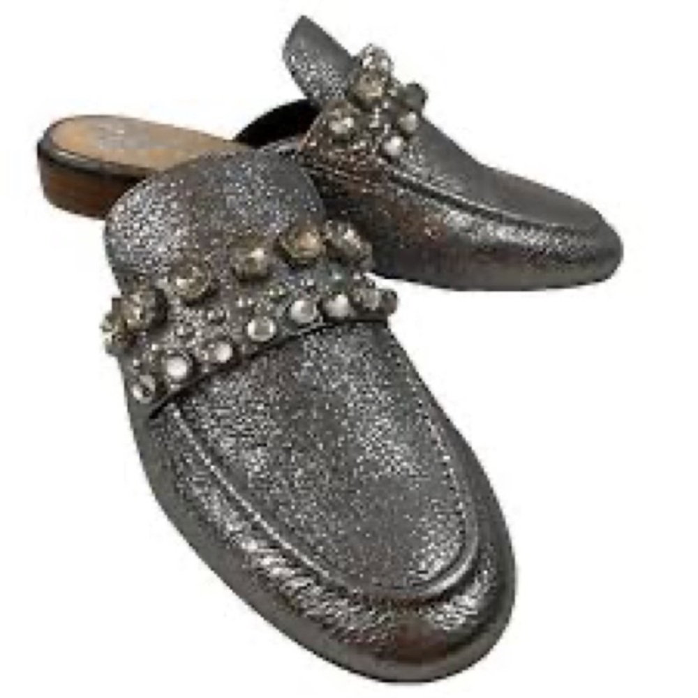 Women's Vince Camuto Torlissi Jewels Loafer Flat Mules in Dark Gunmetal Size 6.5